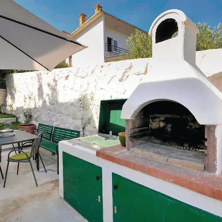 Amazing In Seget Donji With Kitchen * Trogir