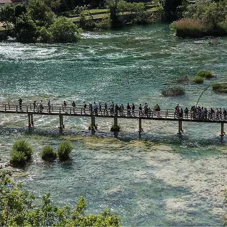 Amazing In Seget Donji With Kitchen Feriehus Trogir