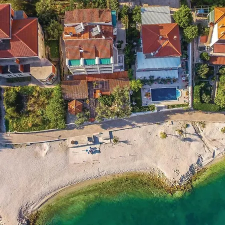 Feriehus Amazing In Seget Donji With Kitchen *