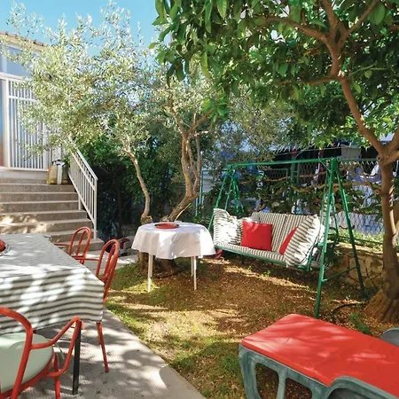 Amazing In Seget Donji With Kitchen * Trogir