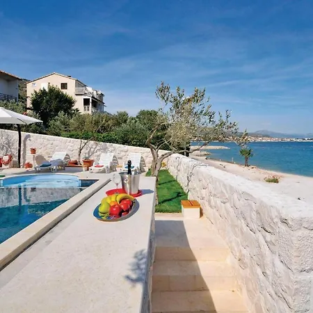 Nyaraló Amazing In Seget Donji With Kitchen