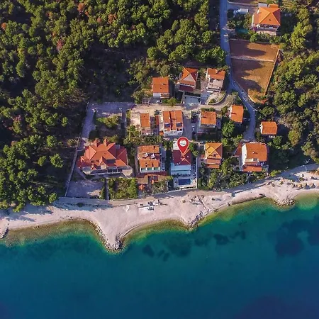 Amazing In Seget Donji With Kitchen * Trogir