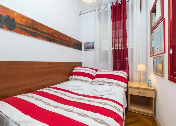 Amazing In Seget Donji With Kitchen *